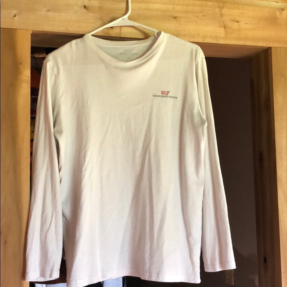 Vineyard vines white top